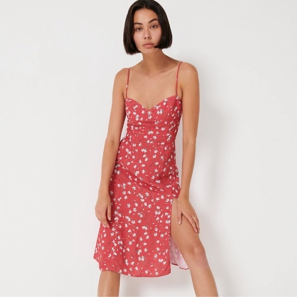 Aritzia Dresses & Skirts - Sunday Best Retro VIOLA Cerise Floral Midi Dress - Aritzia Sz Small